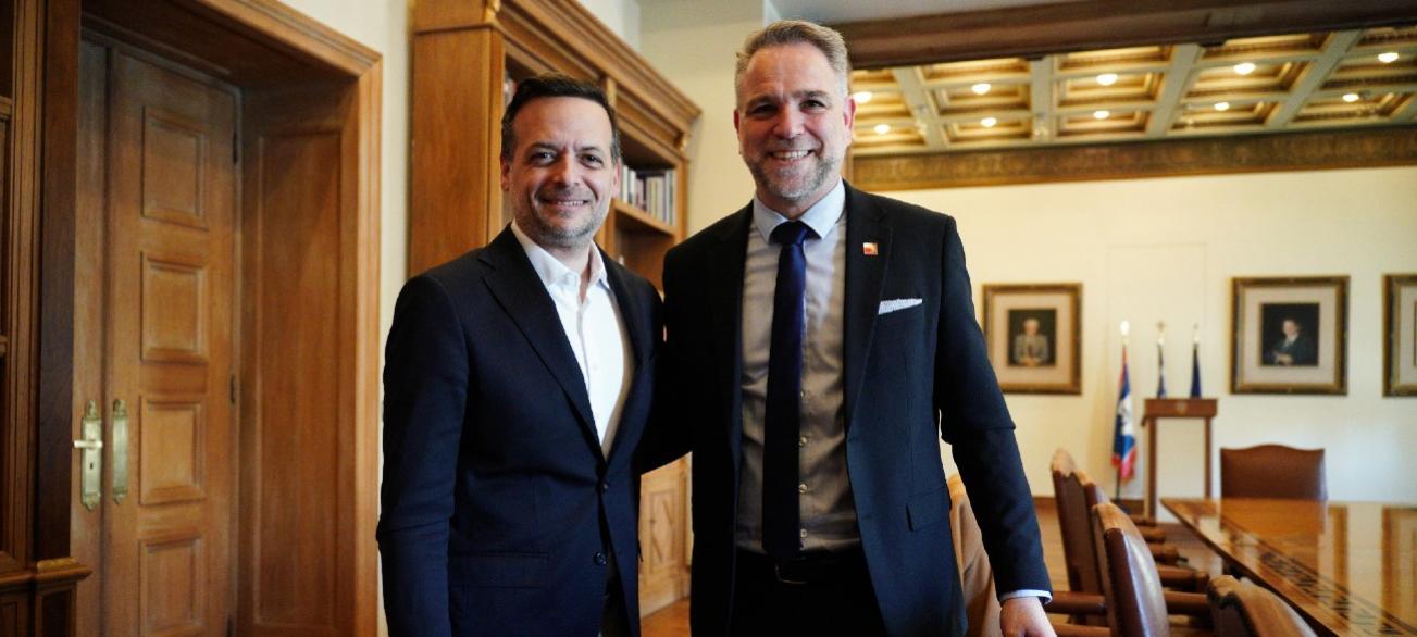 Kenes CEO Ori Lahav and Mayor of Athens Haris Doukas