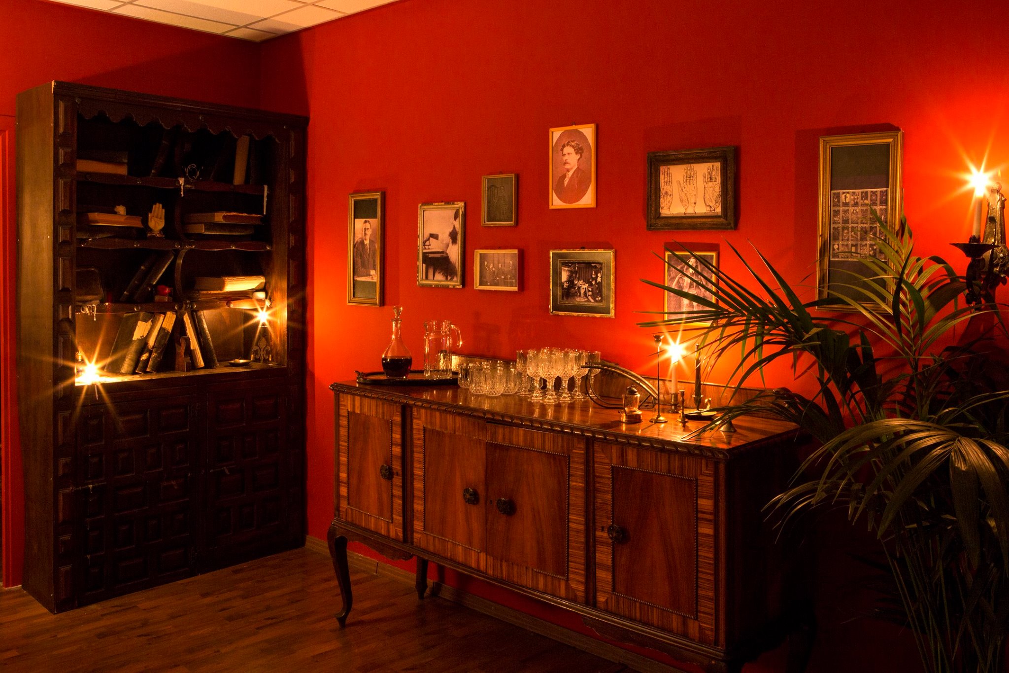 Old furniture, dim lighting, red walls. Bring on the spirits.  | Courtesy: Seance 