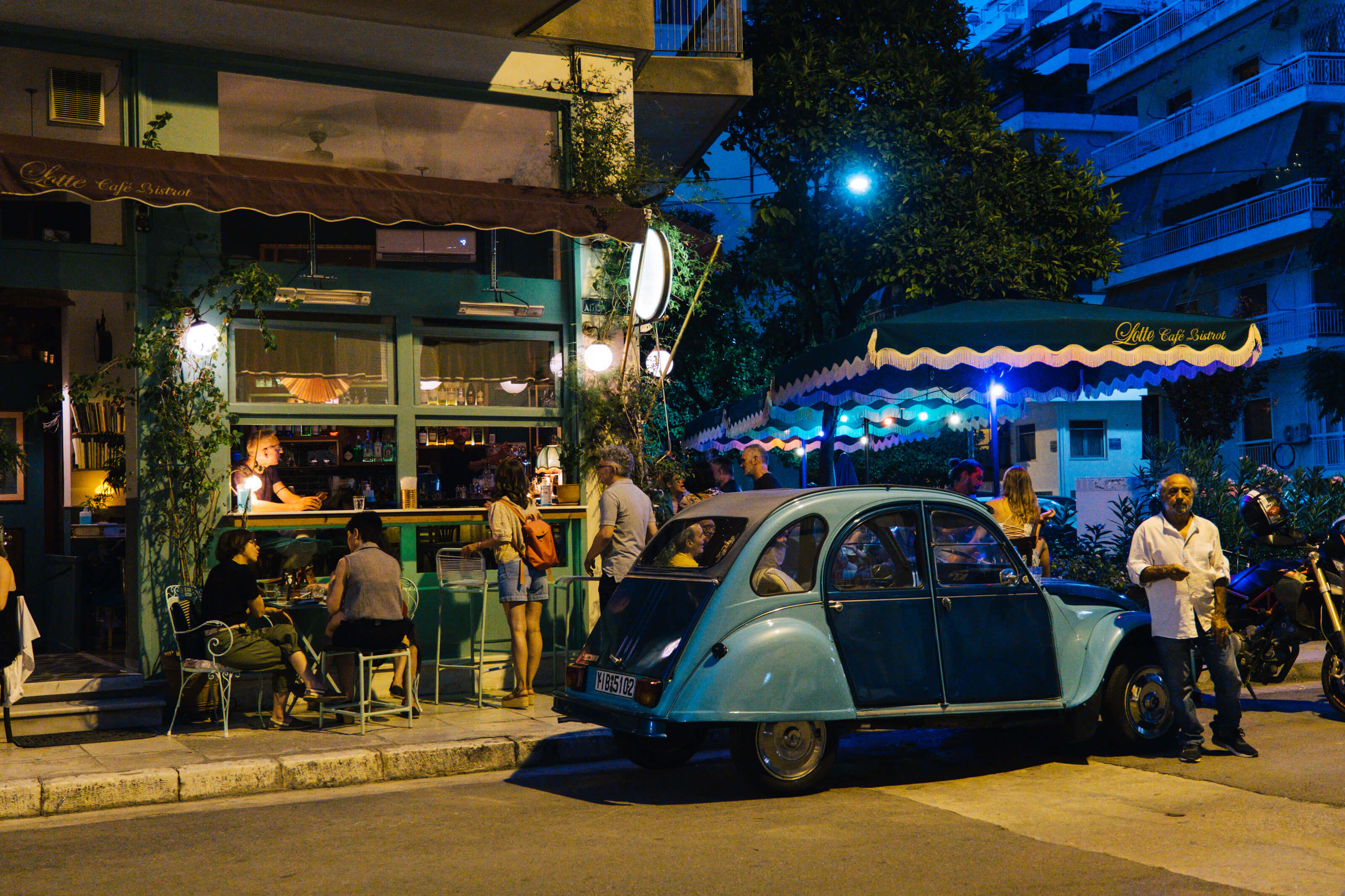 Locals have a whole lotta love for Lotte. | Photo: Georgios Makkas 