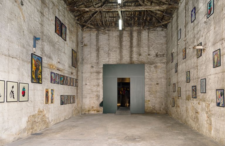 Rodeo gallery in Piraeus, an exhibition room with artworks