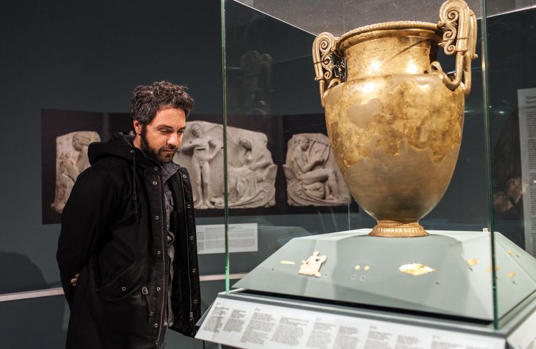 Beyond: Death and Afterlife in Ancient Greece (2014-2015). | Courtesy: Cycladic Museum