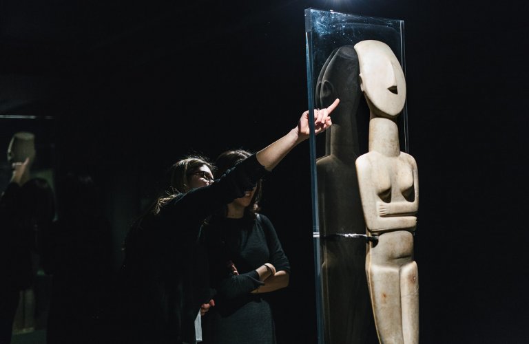 Courtoisie de: Cycladic Museum