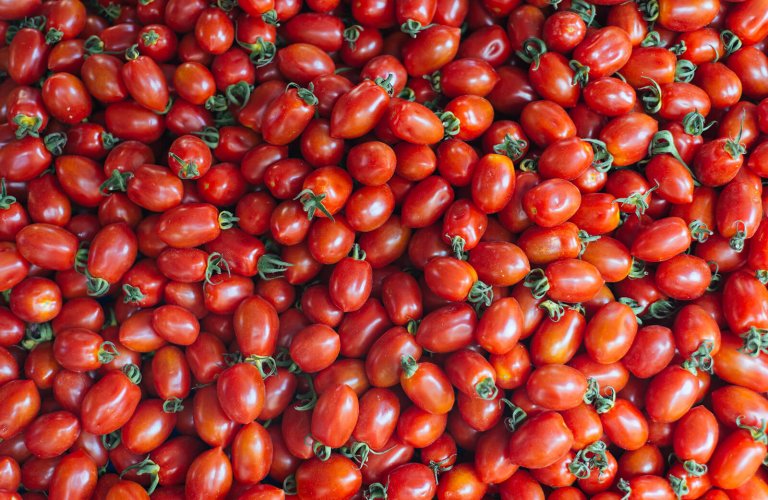 tomatoes at the laiki in Athens