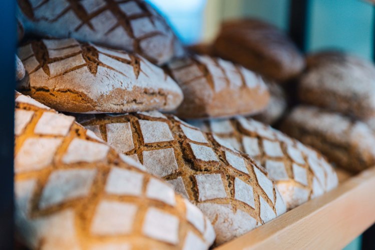 boules on display.