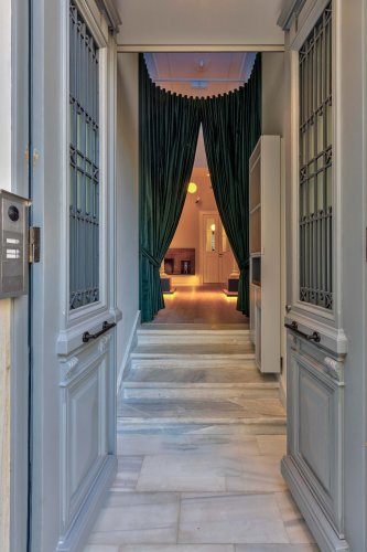 Mit freundlicher Genehmigung: Cavafy Archive / Photo by Stelios Tzetzias